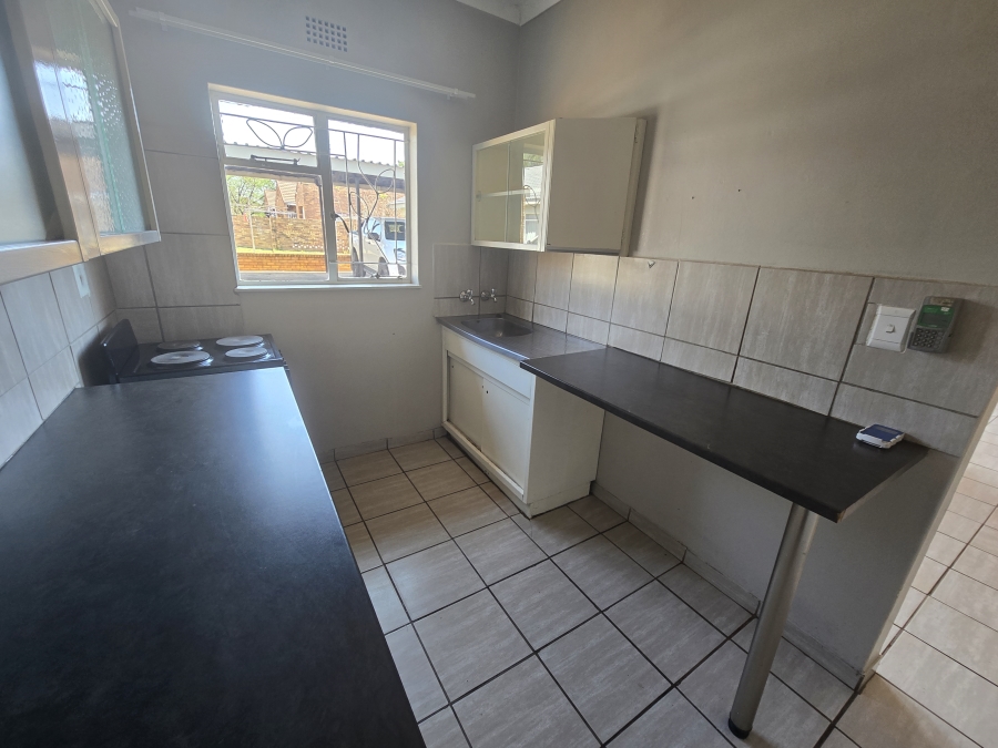 To Let 2 Bedroom Property for Rent in La Hoff North West